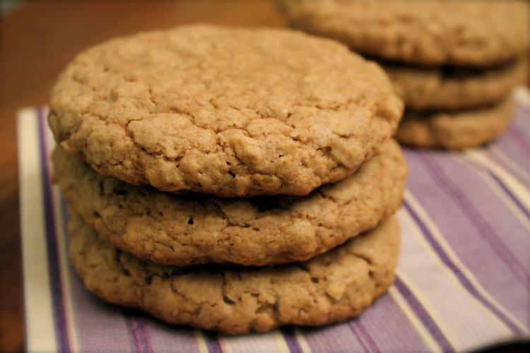 Flourless and Sugar-Free Almond Butter Cookies
