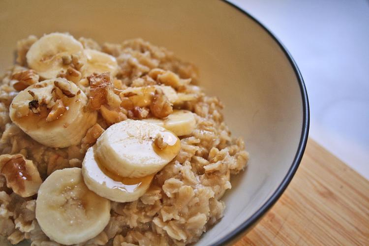 Gluten-Free Banana Nut Oatmeal