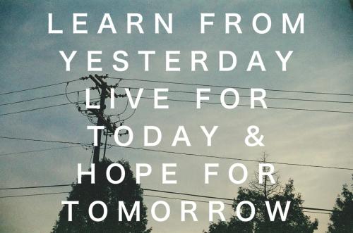 Inspirational Quote - Happy {#/pub/images/quote4.jpg}